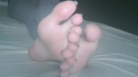 Viv West online show from February 14, 1:45 am