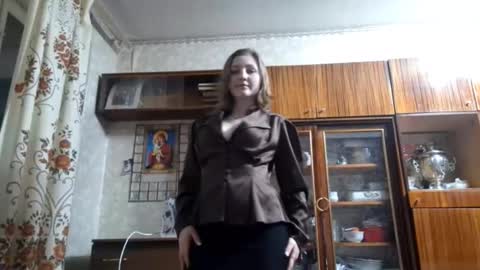 Stephanie online show from February 14, 4:43 pm