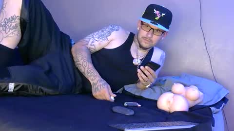 tempsnasty online show from October 26, 10:09 pm