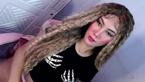 Im Dianna DONT FORGET TO FOLLOW ME   online show from February 14, 5:30 am