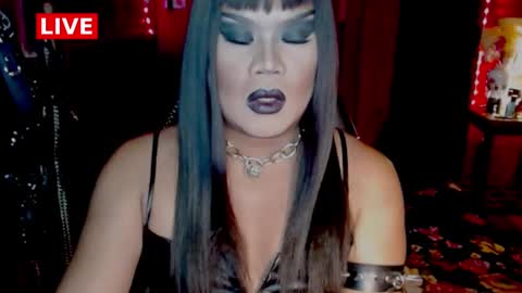 Snapshot of temptress_cocoxxx chatting on February 13, 6:09 am Mistress Coco online show from February 13, 6:09 am
