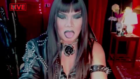 Snapshot of temptress_cocoxxx chatting on February 5, 6:45 am Mistress Coco online show from February 5, 6:45 am