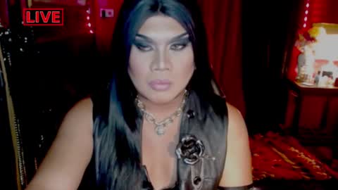 Snapshot of temptress_cocoxxx chatting on March 10, 7:11 am Mistress Coco online show from March 10, 7:11 am