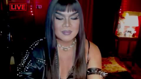 Snapshot of temptress_cocoxxx chatting on March 11, 9:15 pm Mistress Coco online show from March 11, 9:15 pm