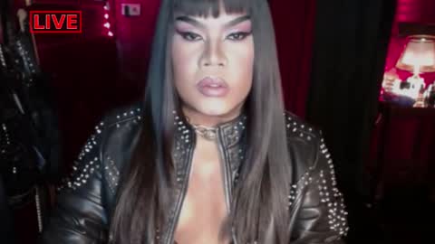 Snapshot of temptress_cocoxxx chatting on January 1, 6:16 pm Mistress Coco online show from January 1, 6:16 pm