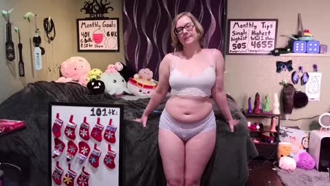Pixie and Tentacle Overlord online show from December 30, 11:17 pm