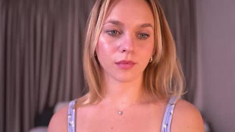 Ellis online show from December 22, 6:47 pm