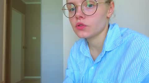 Amanda and Kenny online show from November 28, 5:48 am