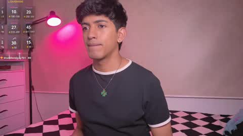 teo brown Independent model online show from October 26, 3:51 am