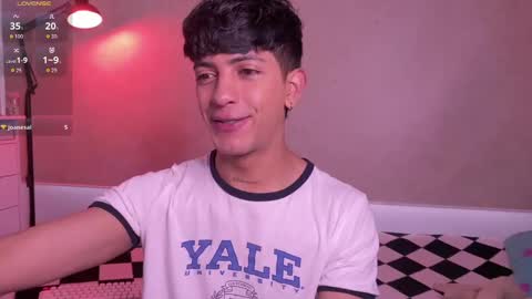 teo brown Independent model online show from October 8, 12:33 pm