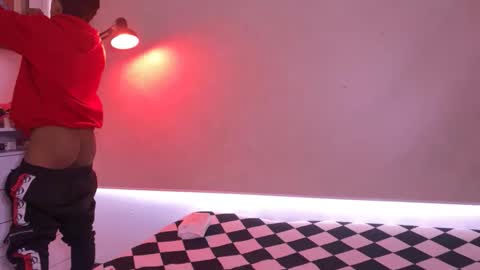 teo brown Independent model online show from October 10, 4:57 pm