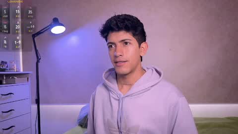 teo browny online show from April 4, 9:44 pm