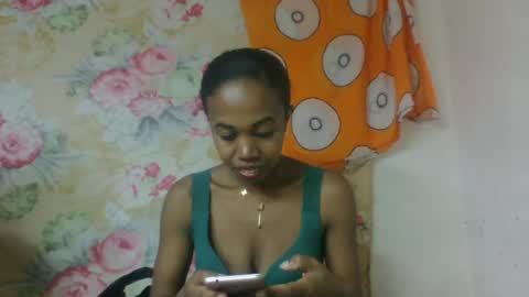 terachela online show from May 11, 2:45 pm