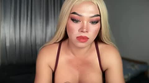TERRI  the girl will hunt you online show from February 19, 11:38 am