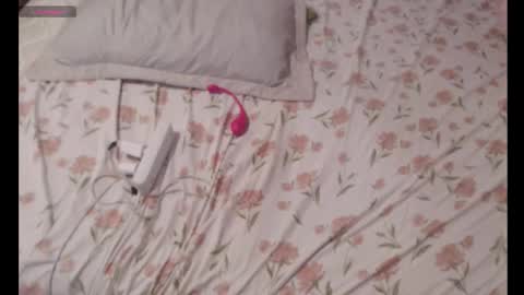 Kira online show from October 21, 2:54 pm