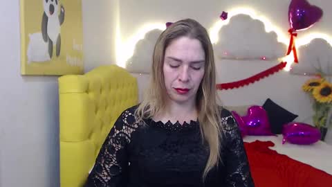 Snapshot of tessadaybreak chatting on March 4, 7:51 am tessadaybreak online show from March 4, 7:51 am