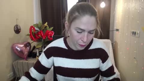 Snapshot of tessadaybreak chatting on February 16, 10:10 am tessadaybreak online show from February 16, 10:10 am