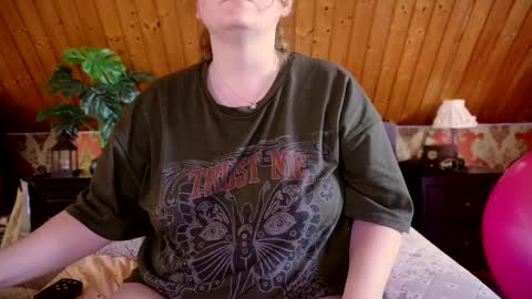 Tessa online show from September 15, 2:51 pm