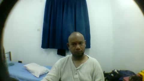 yours online show from October 25, 6:52 pm