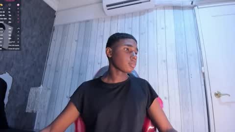 teylor_lovee online show from January 6, 8:35 pm