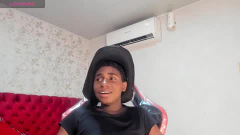 teylor_lovee online show from February 2, 9:44 pm