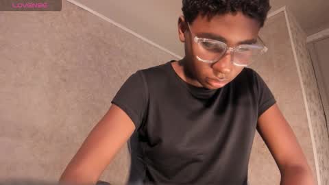 teylor_lovee online show from February 24, 10:46 pm