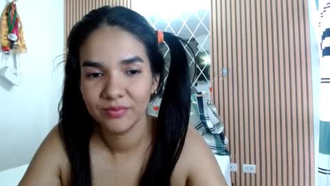 tezza smith online show from February 12, 6:51 pm