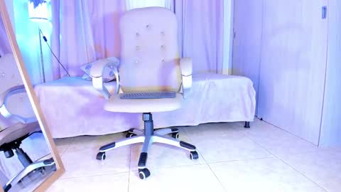 Snapshot of thais_dreams chatting on March 5, 12:22 pm Thais online show from March 5, 12:22 pm