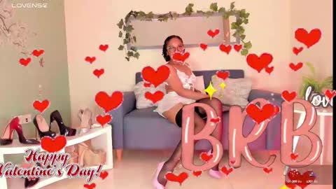 Snapshot of thais_dreams chatting on February 14, 3:58 pm Thais online show from February 14, 3:58 pm