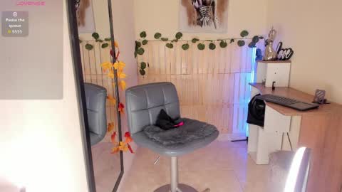 Thais online show from March 24, 1:06 pm