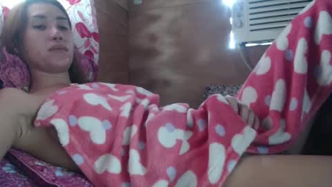 Snapshot of thaliaisslut chatting on February 27, 4:35 am thalia powers online show from February 27, 4:35 am