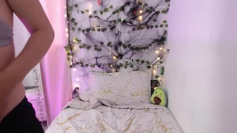   online show from October 17, 7:07 pm