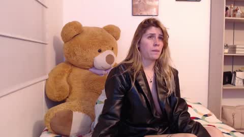   online show from February 4, 10:19 am