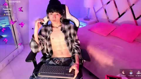 thanier_18 online show from February 19, 9:14 pm