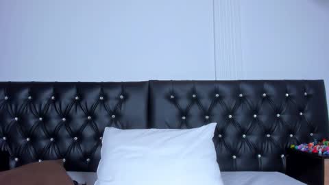 thara webstter online show from October 28, 12:06 pm