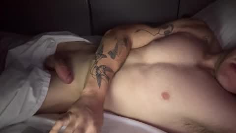 Blue Eyed British Boy online show from January 14, 3:42 pm