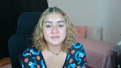   online show from November 23, 1:42 pm