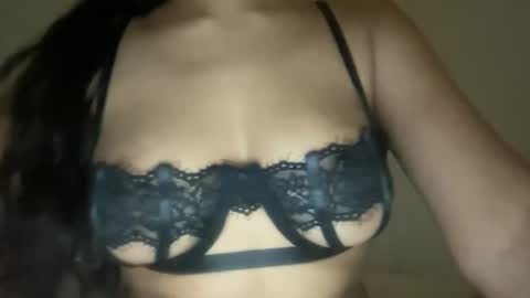 Melanie online show from March 25, 3:35 am