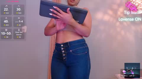 THAYSSA ROSS online show from June 8, 2:51 pm