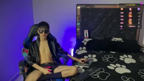 the_boys02 online show from July 3, 2:05 am