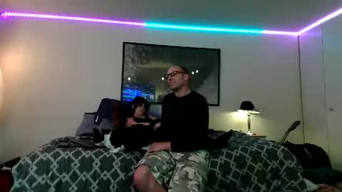 Dirk D online show from October 18, 10:30 am