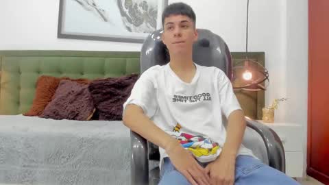   T H E    M A R K   K I N G online show from February 4, 5:17 pm