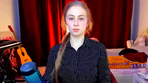 Ally    STREAMING ON TWITCH NOW Check my Twitter for updates online show from June 11, 1:05 am