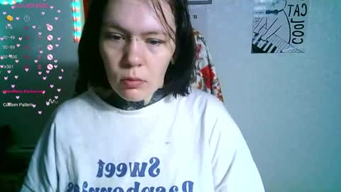 the_xmas_bby online show from November 11, 8:38 am