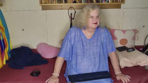 thea TheaDora online show from September 20, 6:38 am