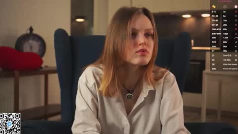 Snapshot of theadrewett chatting on September 12, 4:09 pm Emma online show from September 12, 4:09 pm