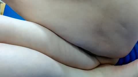 Snapshot of thebestpussyhairy chatting on January 24, 10:32 am Karla online show from January 24, 10:32 am