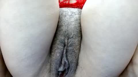 Snapshot of thebestpussyhairy chatting on January 27, 6:19 am Karla online show from January 27, 6:19 am