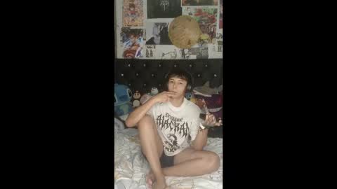 thebluesky_18 online show from May 8, 11:05 am