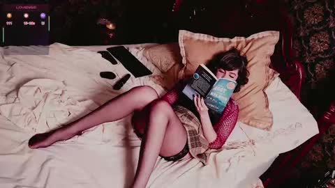 Joan online show from April 12, 8:02 pm